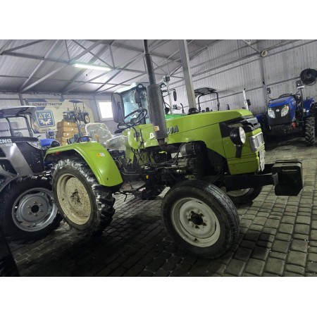 Вживаний трактр DW 240A, 2 циліндри, без ременів, шини 9.50-24, блок коліс, 1250 кг вага